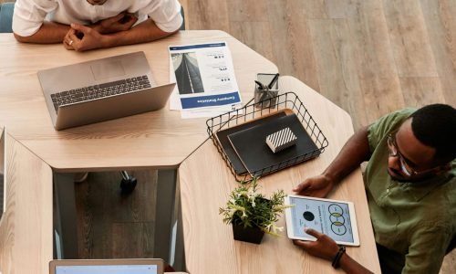 pexels-edmond-dantes-8068875